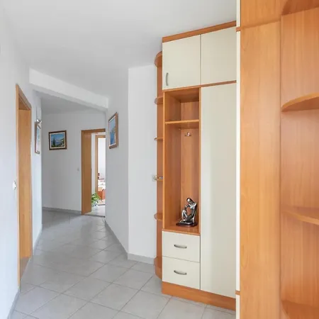 Barba Apartment *