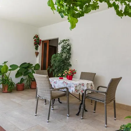 Barba Apartment *