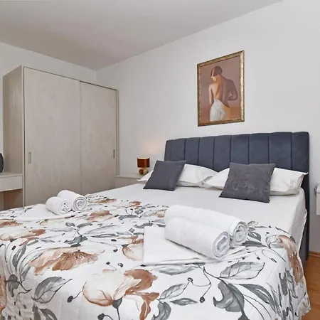 Apartment Barba Tucepi